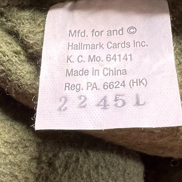 📌Hallmark Cold Weather Ready Plush Teddy w/ Mittens Red Scarf - Gloves- Sweater - Picture 11 of 15